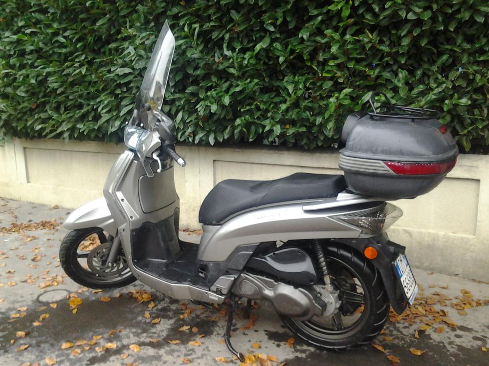 traasporto scooter da Milano a Parigi (francia)